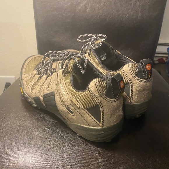 MERRELL J75023 Men’s Grey Leather Pivot Lace Sport  Concrete Hiking Boots Size 8 - Picture 2 of 11